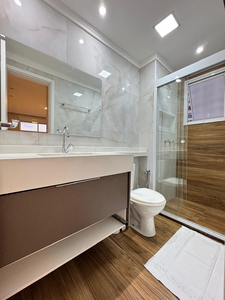 903A Luxo e conforto c/ suite e vaga de garagem