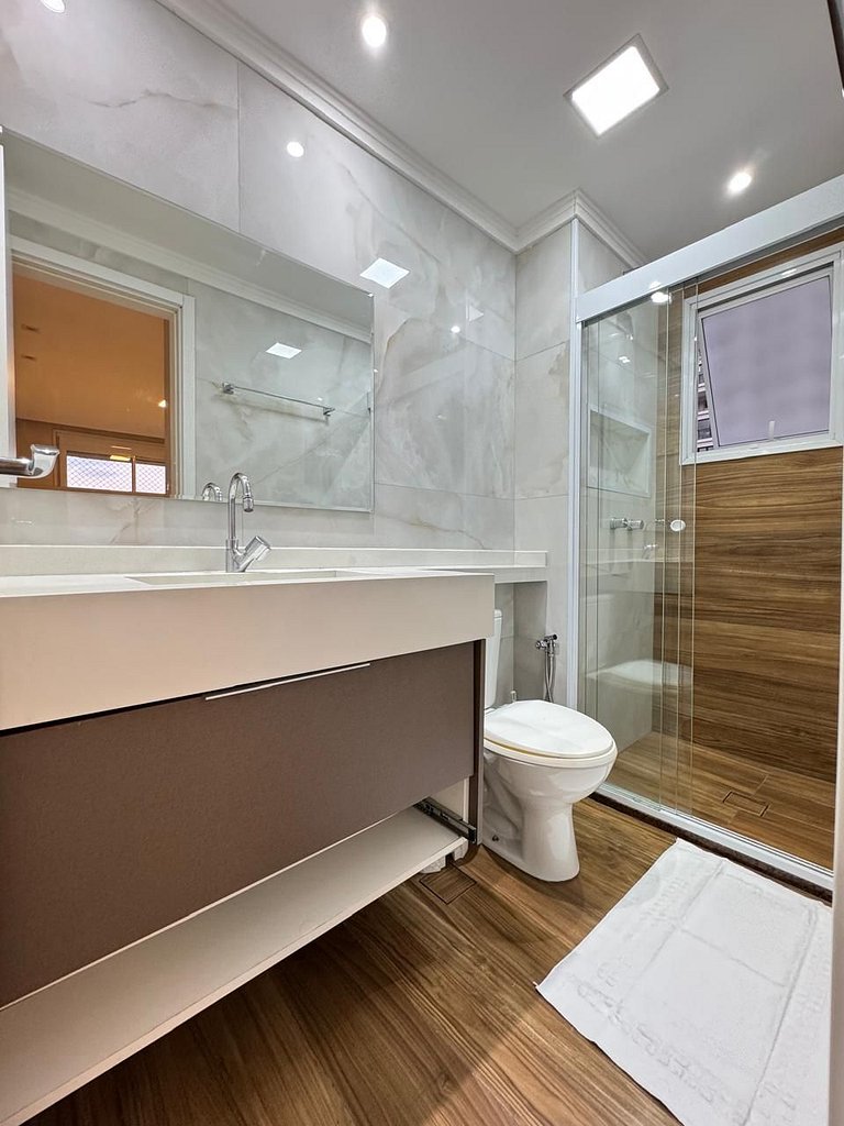 903A Luxo e conforto c/ suite e vaga de garagem