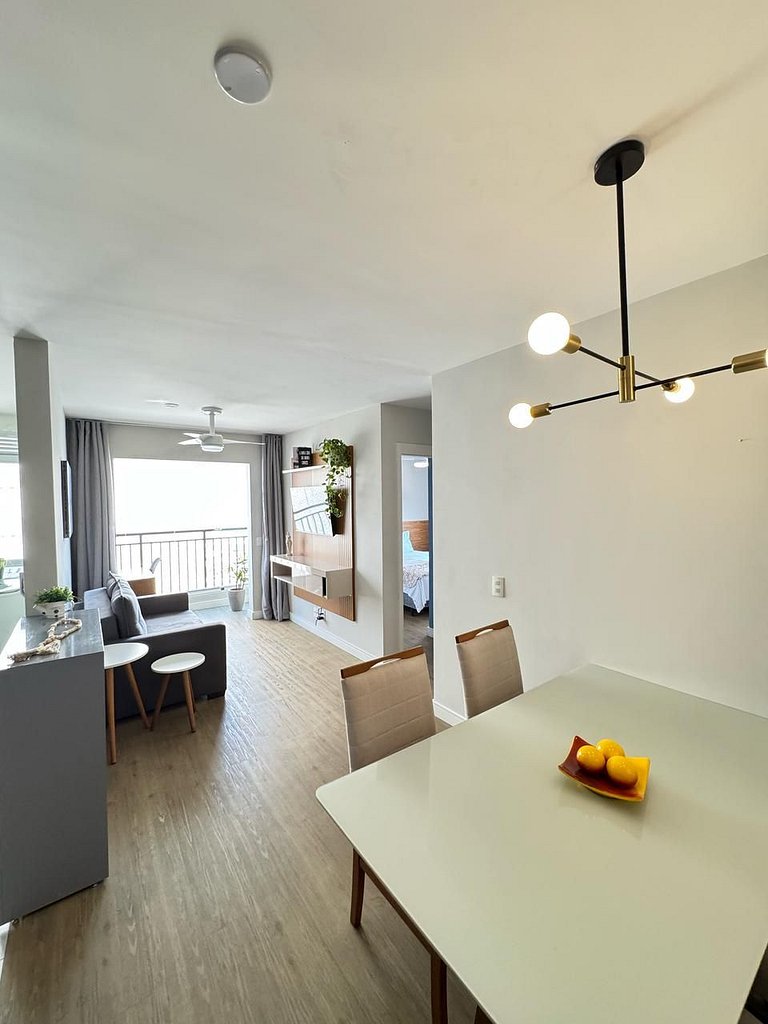 1110 B Ap Novo decorado c/ Wi-Fi e vaga de garagem