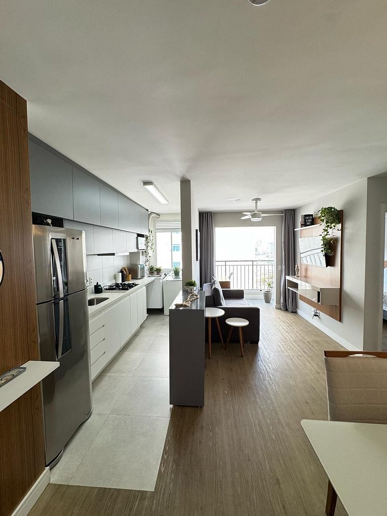 1110 B Ap Novo decorado c/ Wi-Fi e vaga de garagem