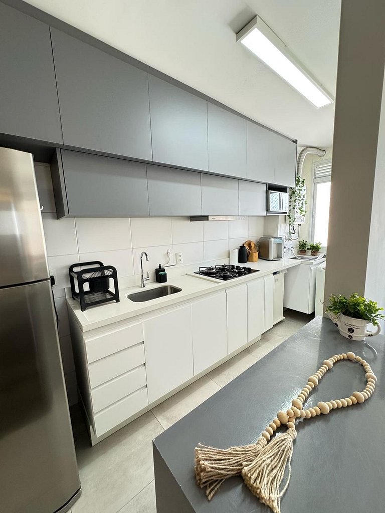 1110 B Ap Novo decorado c/ Wi-Fi e vaga de garagem