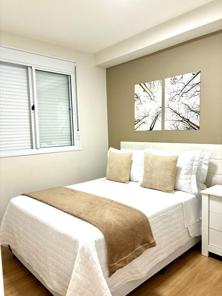 102B AP Luxuoso em SP, central, c/ garagem, Wi-Fi 600m