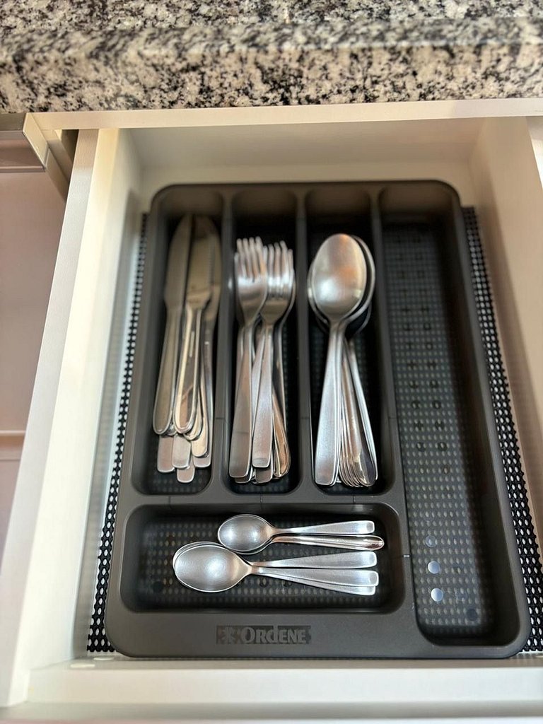 102B AP Luxuoso em SP, central, c/ garagem, Wi-Fi 600m