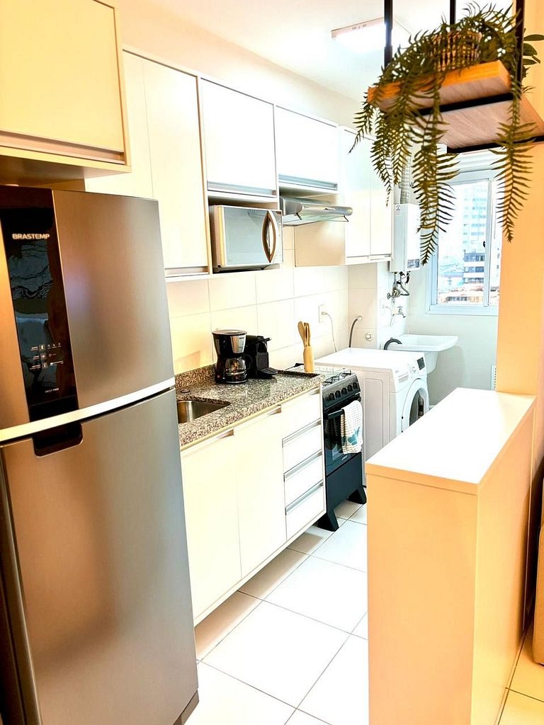 102B AP Luxuoso em SP, central, c/ garagem, Wi-Fi 600m