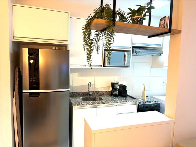 102B AP Luxuoso em SP, central, c/ garagem, Wi-Fi 600m