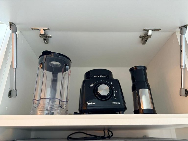 102B AP Luxuoso em SP, central, c/ garagem, Wi-Fi 600m