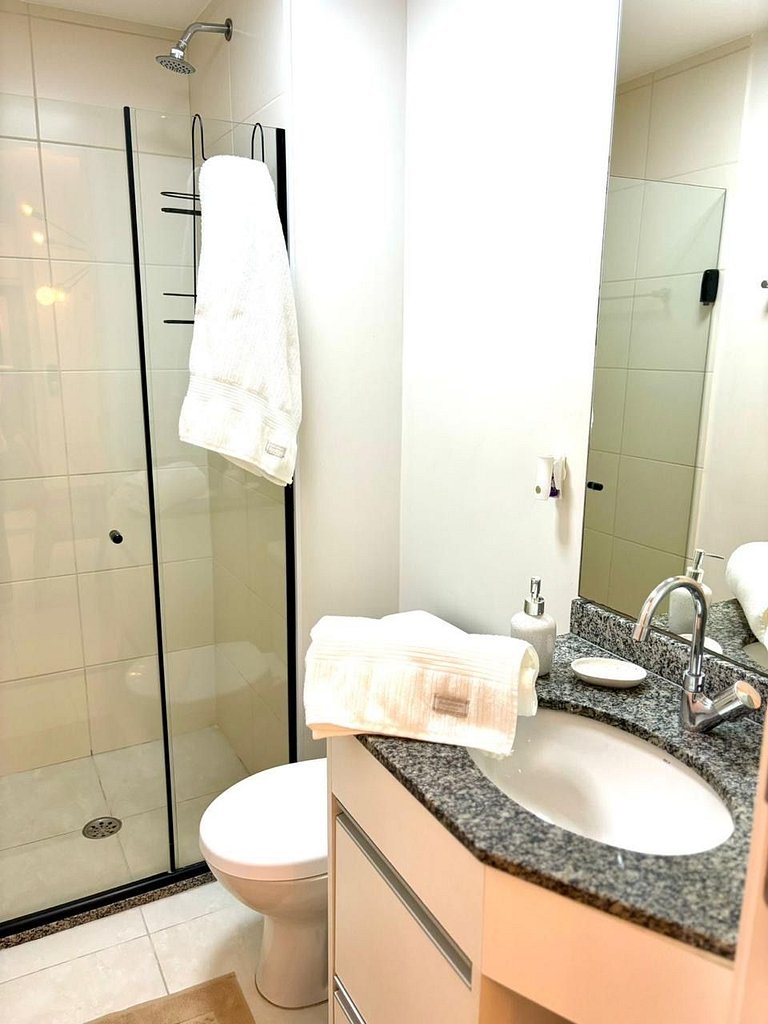 102B AP Luxuoso em SP, central, c/ garagem, Wi-Fi 600m