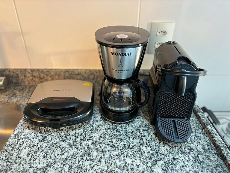 102B AP Luxuoso em SP, central, c/ garagem, Wi-Fi 600m