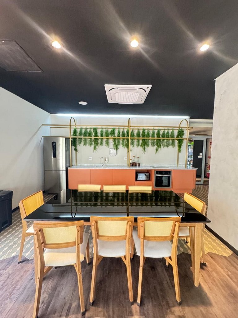 218 Ap Moema | Próx metrô e Ibira! A/C, Wifi, academia