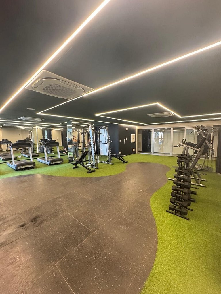 218 Ap Moema | Próx metrô e Ibira! A/C, Wifi, academia