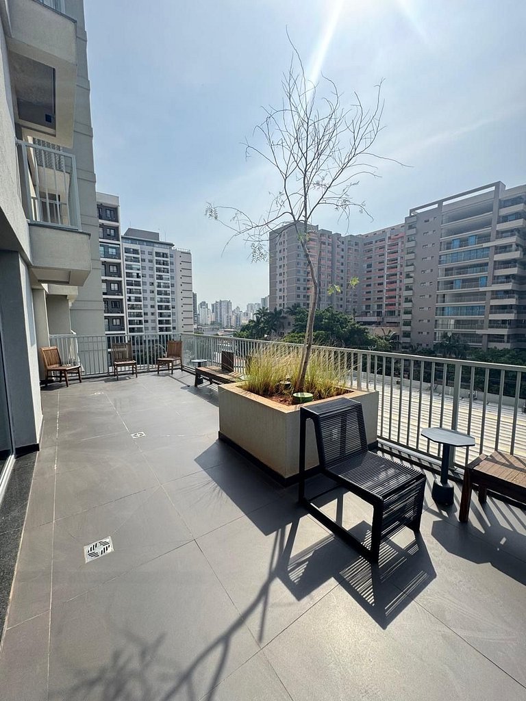 218 Ap Moema | Próx metrô e Ibira! A/C, Wifi, academia