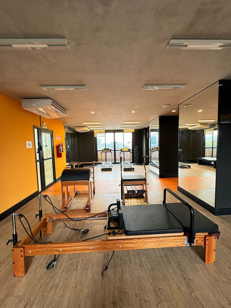 1512 Ap Pinheiros | Próximo ao metro c/ Wi-Fi, A/C