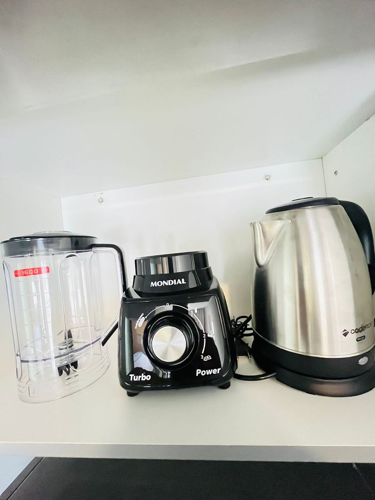 106 Ap completo em Pinheiros com Academia e AC