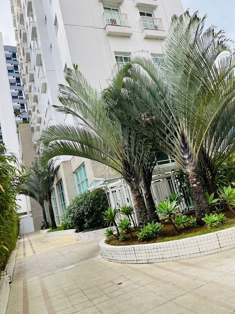 106 Ap completo em Pinheiros com Academia e AC