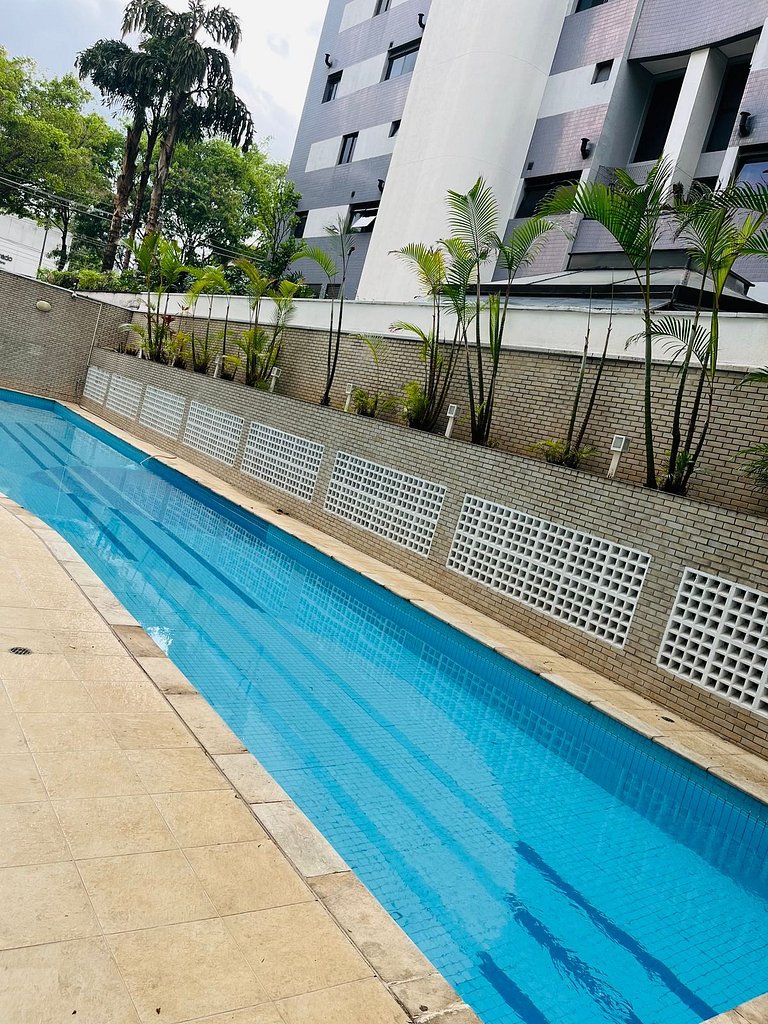 106 Ap completo em Pinheiros com Academia e AC
