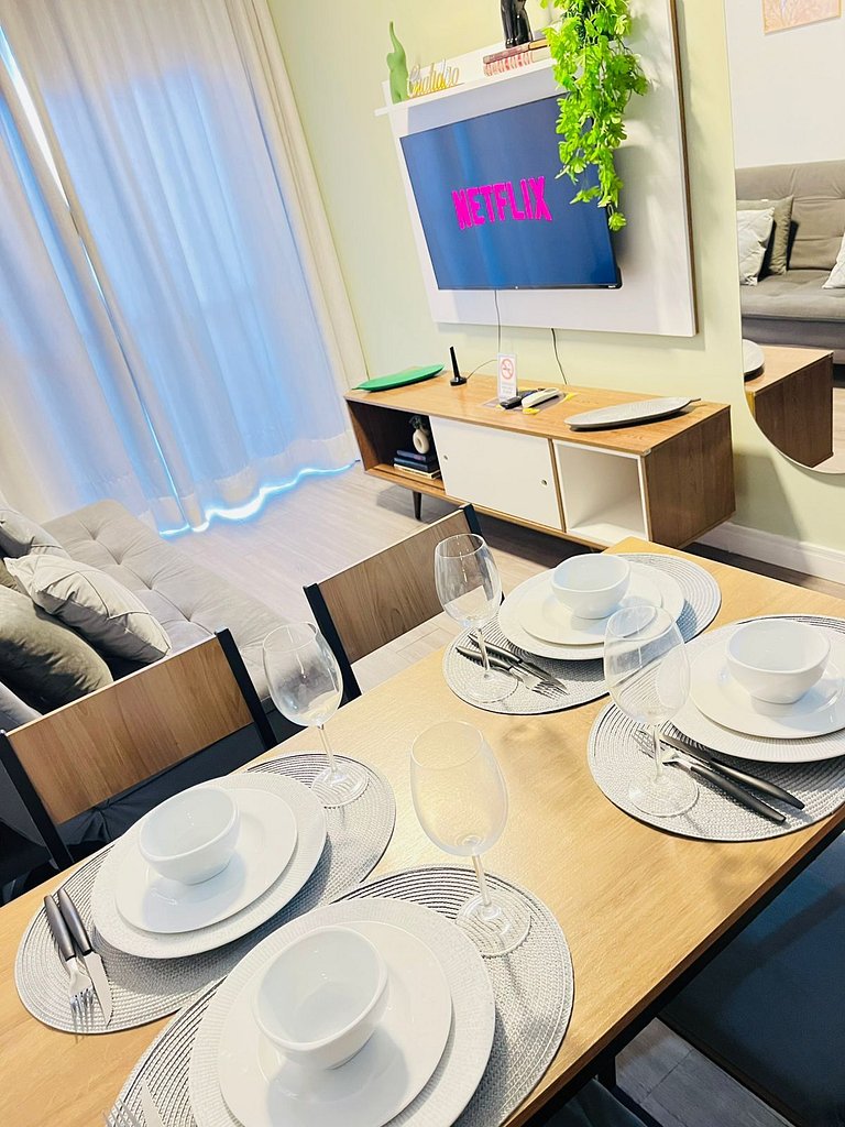 106 Ap completo em Pinheiros com Academia e AC