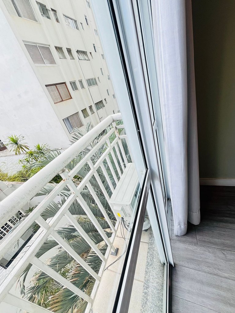 106 Ap completo em Pinheiros com Academia e AC