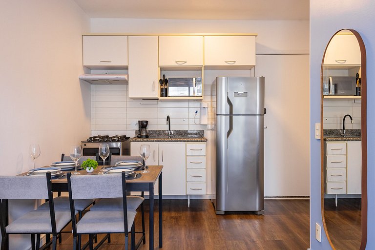 907 Ap charmoso em Pinheiros com academia e AC