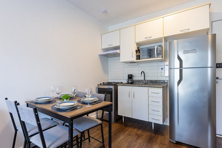 907 Ap charmoso em Pinheiros com academia e AC