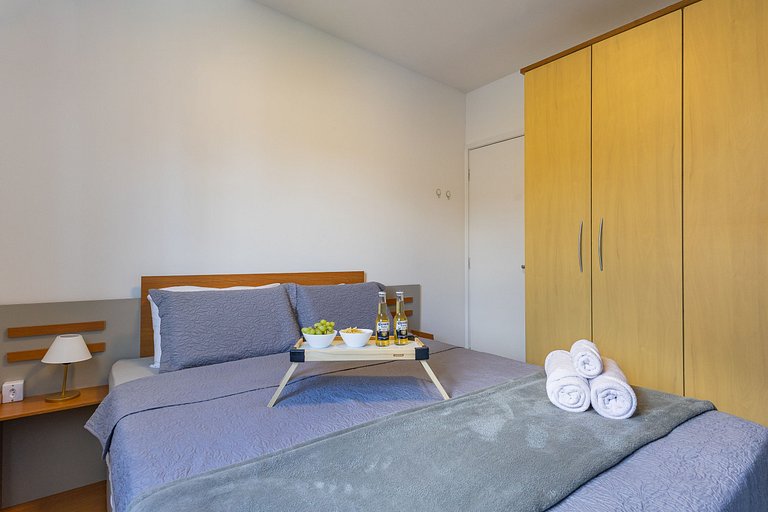 907 Ap charmoso em Pinheiros com academia e AC