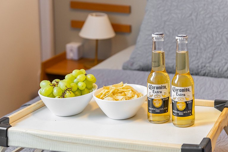 907 Ap charmoso em Pinheiros com academia e AC