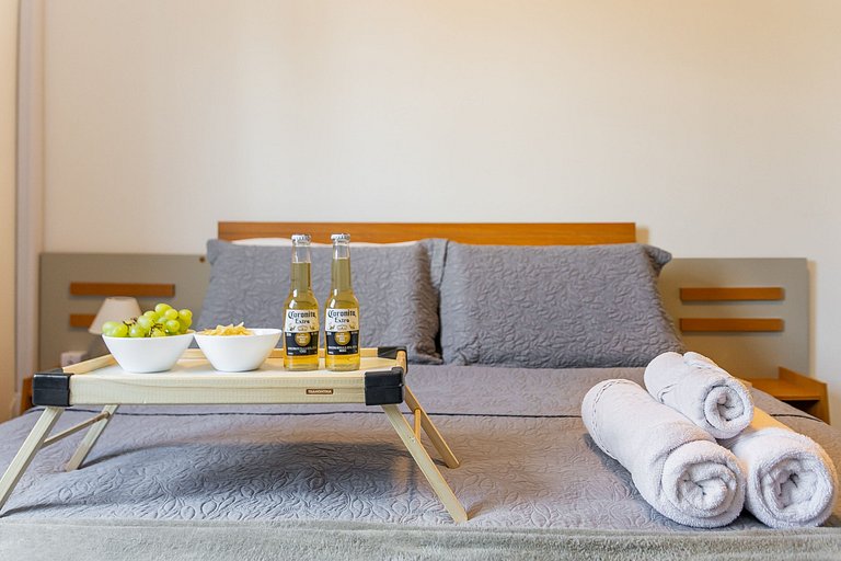 907 Ap charmoso em Pinheiros com academia e AC