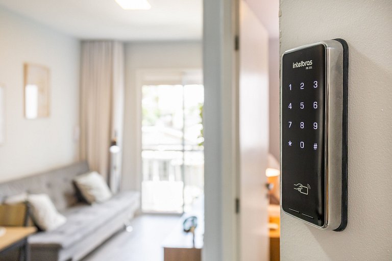 106 Ap completo em Pinheiros com Academia e AC