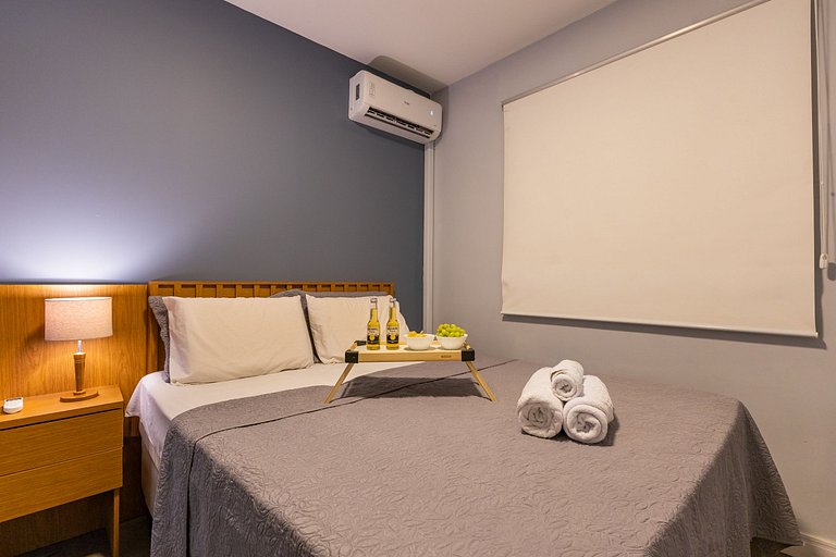 106 Ap completo em Pinheiros com Academia e AC