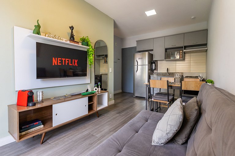 106 Ap completo em Pinheiros com Academia e AC