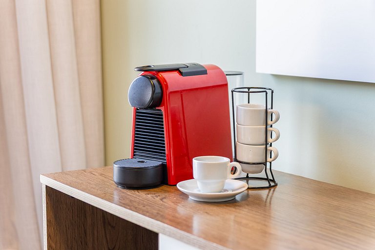 106 Ap completo em Pinheiros com Academia e AC