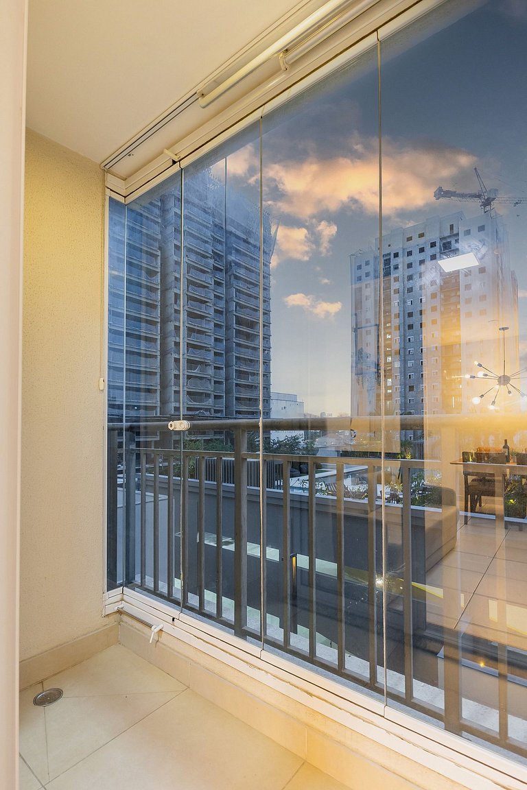 102B AP Luxuoso em SP, central, c/ garagem, Wi-Fi 600m
