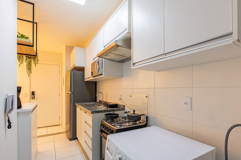 102B AP Luxuoso em SP, central, c/ garagem, Wi-Fi 600m
