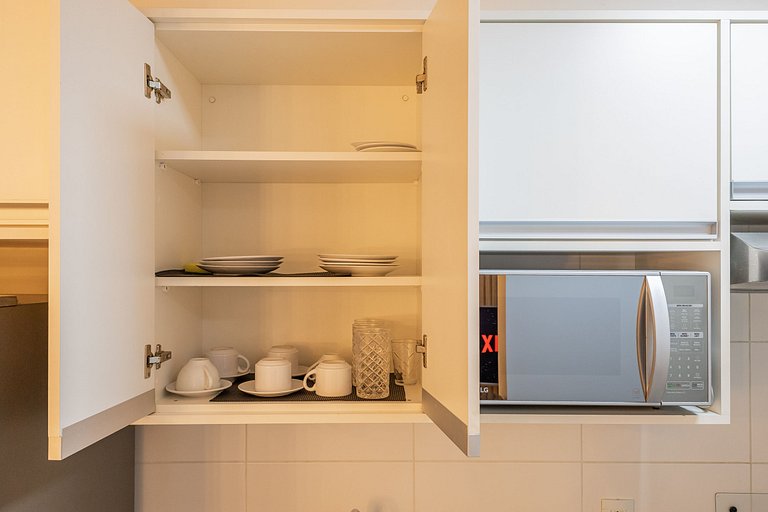 102B AP Luxuoso em SP, central, c/ garagem, Wi-Fi 600m