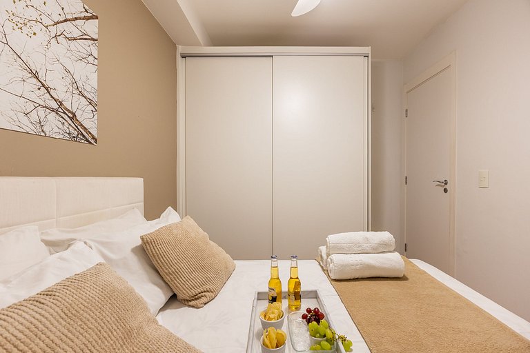 102B AP Luxuoso em SP, central, c/ garagem, Wi-Fi 600m